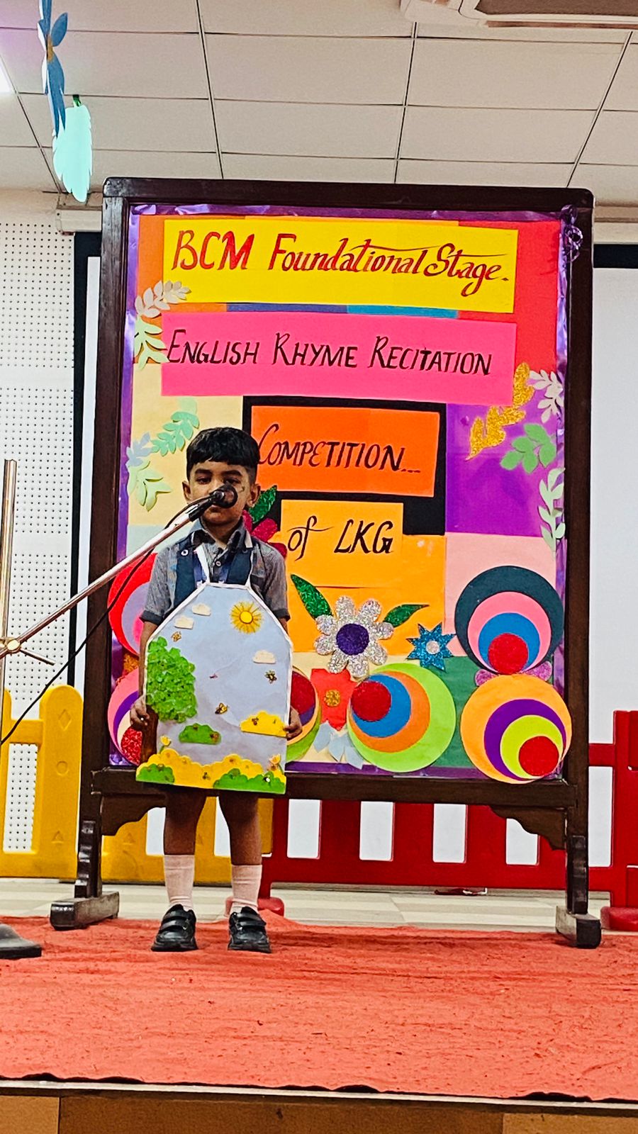 LKG II ENGLISH RHYME RECITATION COMPETITION